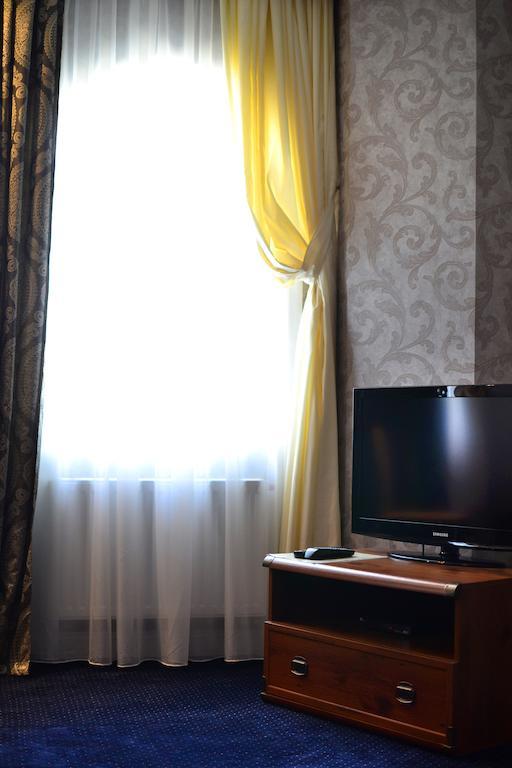 Kera Hotel Nesterenki 部屋 写真