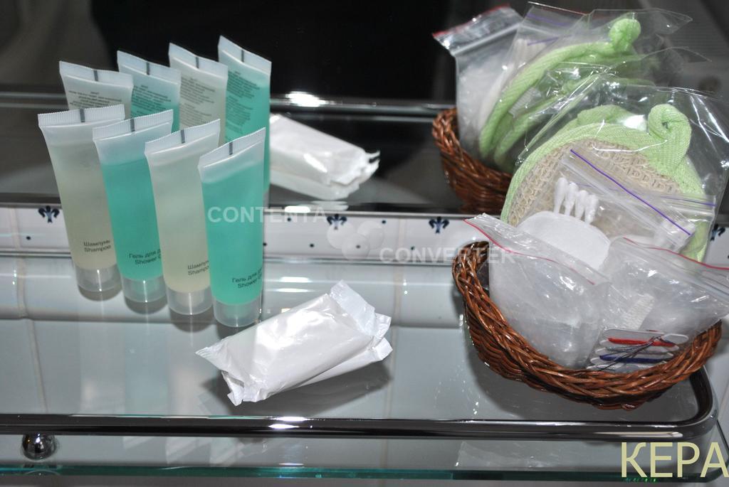 Kera Hotel Nesterenki 部屋 写真