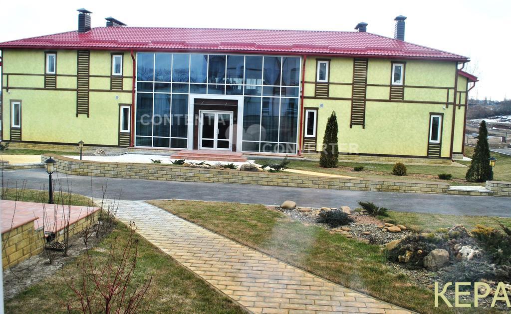 Kera Hotel Nesterenki エクステリア 写真