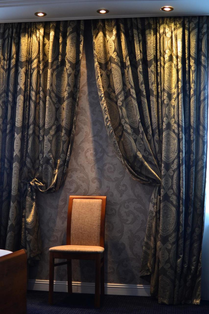 Kera Hotel Nesterenki エクステリア 写真