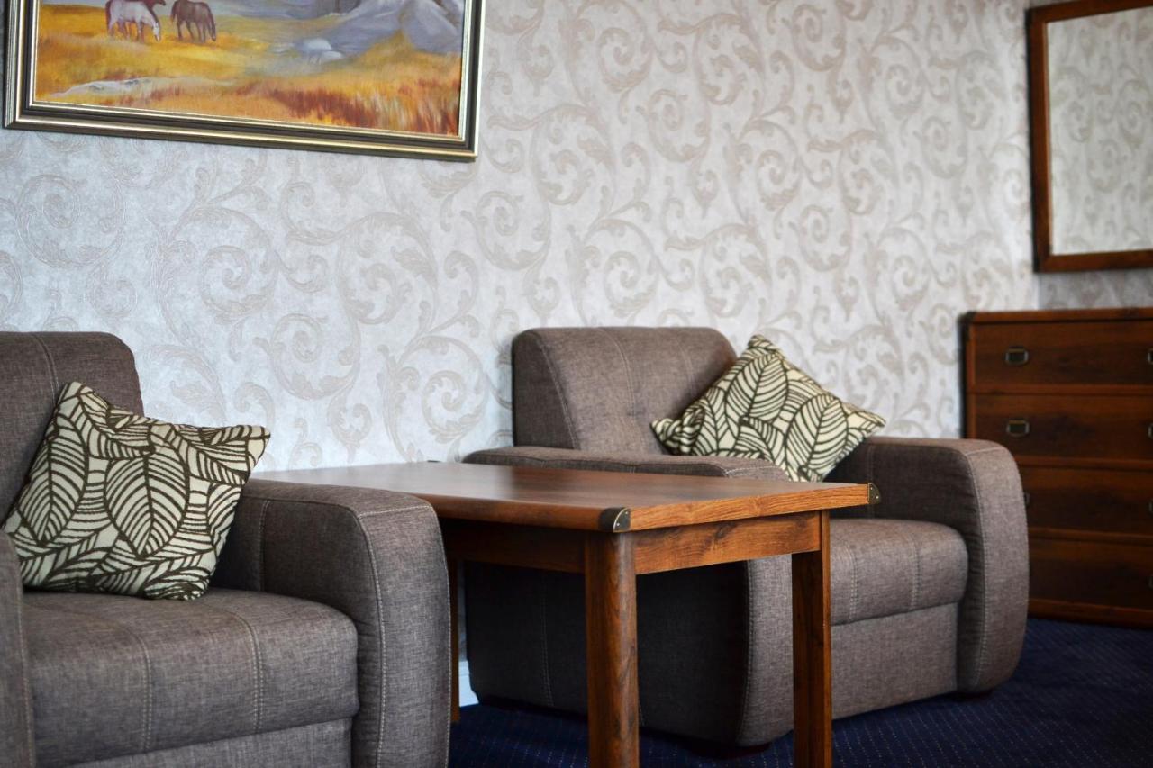 Kera Hotel Nesterenki エクステリア 写真